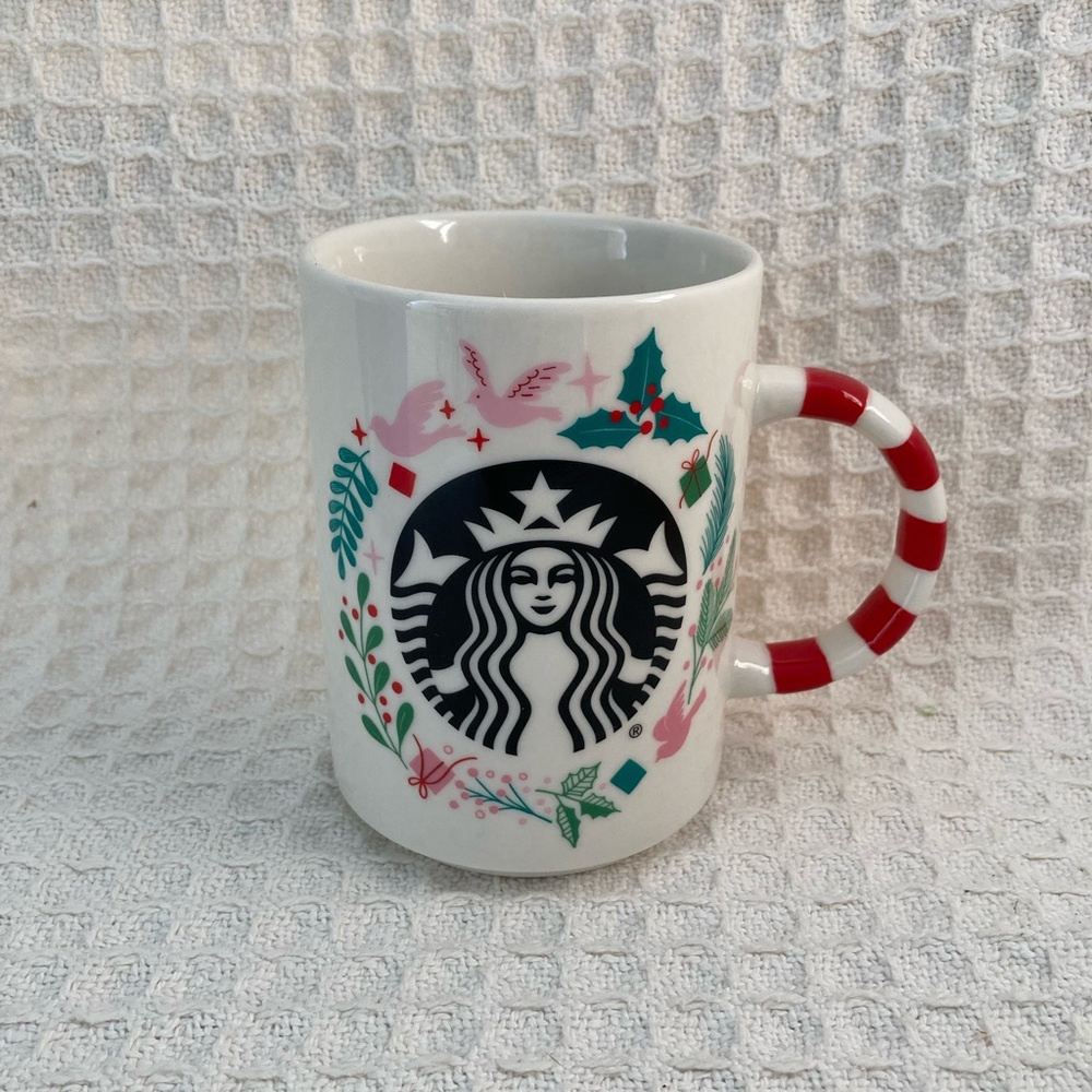 Vintage Starbucks 2018 Christmas Mug With Candy Cane Handle 12 Fl. Oz.
